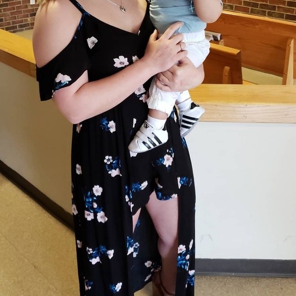 Floral Romper - Picture 1 of 3